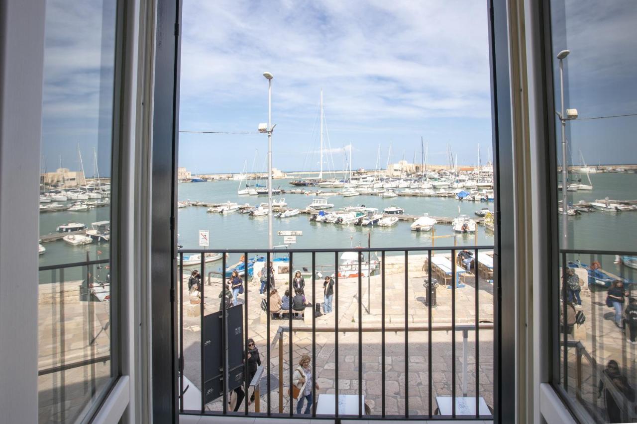 Maison Bleu Luxury Suite Sul Porto Di Trani Luaran gambar