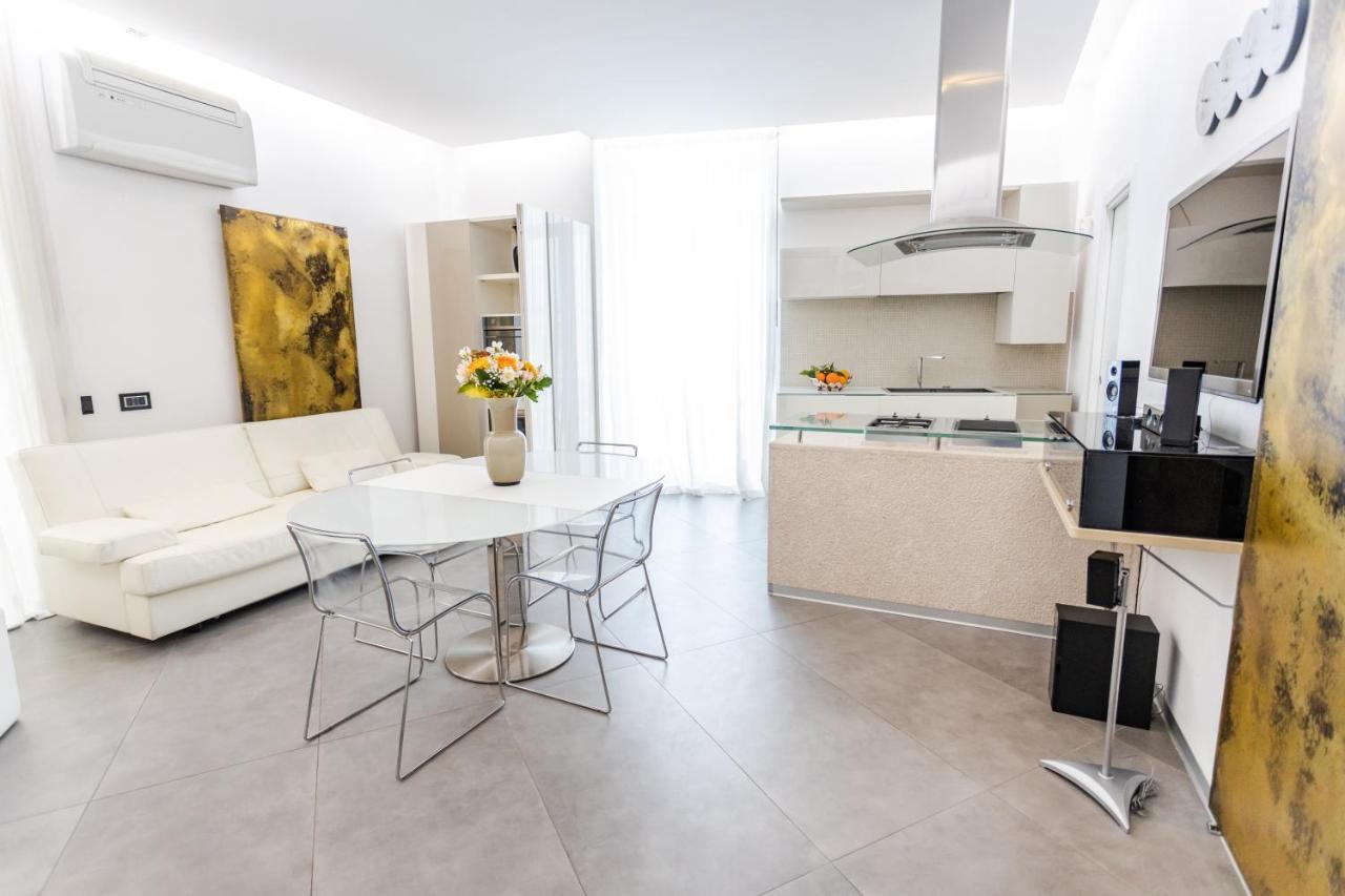 Maison Bleu Luxury Suite Sul Porto Di Trani Luaran gambar