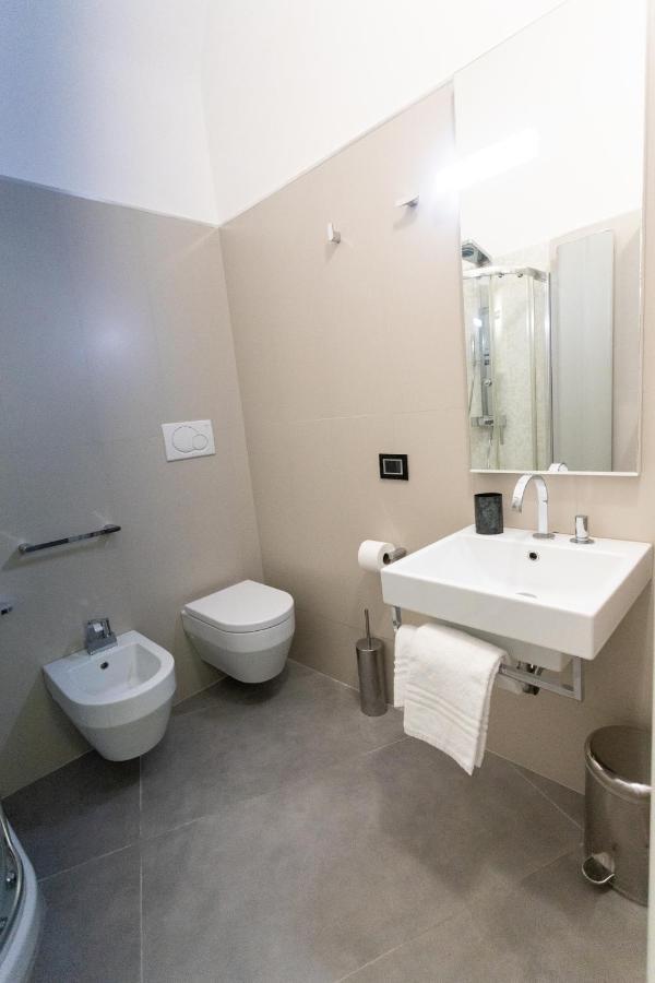 Maison Bleu Luxury Suite Sul Porto Di Trani Luaran gambar